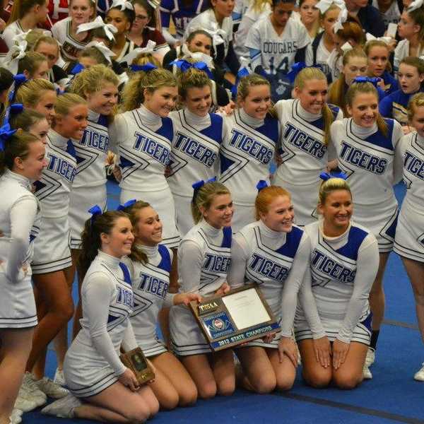 13 Signs You're A Cheerleader