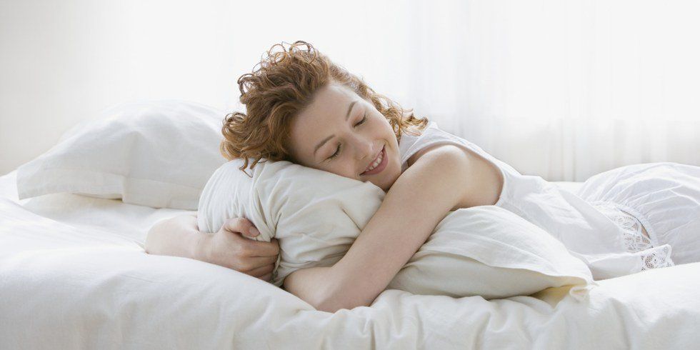 10 Bedtime Habits To Make You A Happy Sleeper