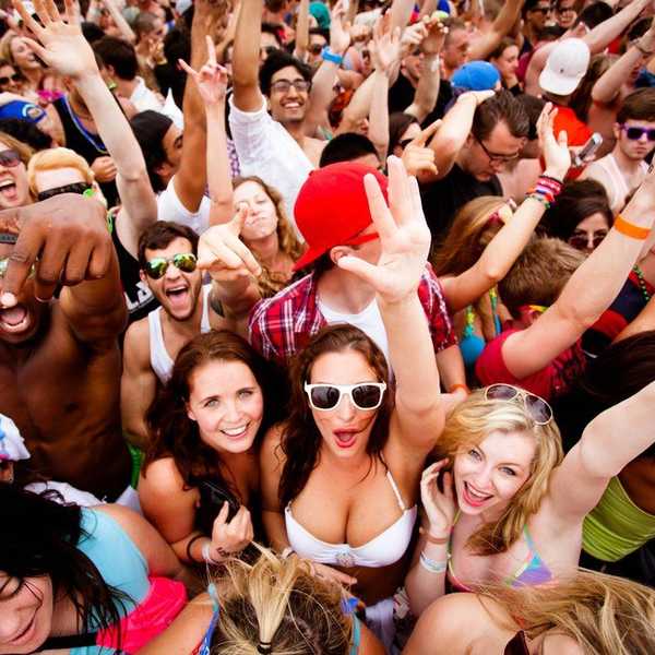 10 Reasons Why You Should Go on Spring Break