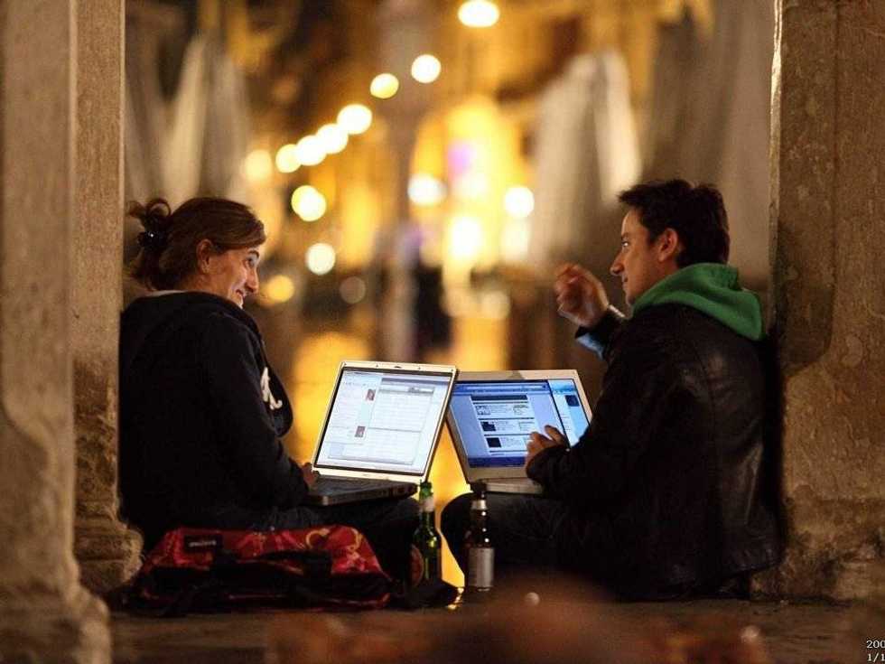 Dating In The Age of Hook Up Culture