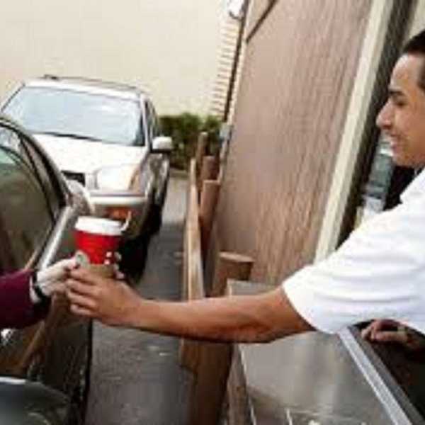 10 Things Every Drive-Thru Cashier Wants You To Know