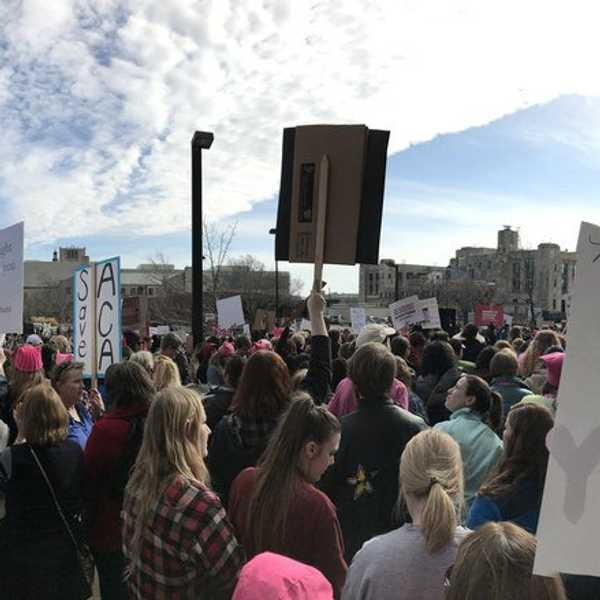 The 10 Best Signs From The Wichita Women's March