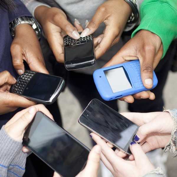 Why We Can't Stop Scrolling All Day Long