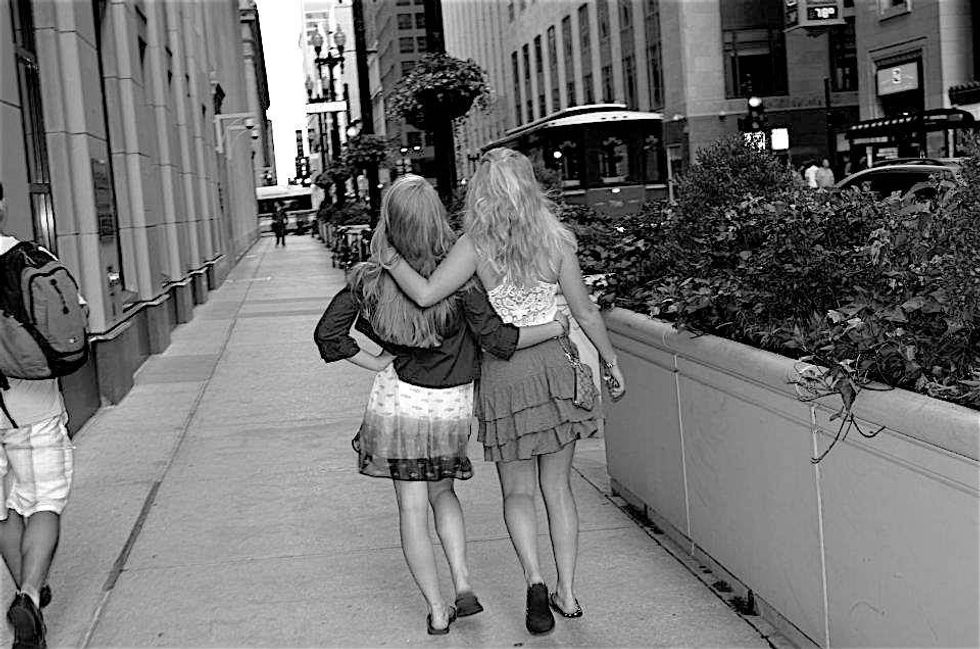 6 Things You Can Only Learn From Your Big Sister