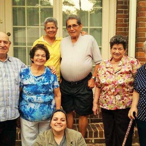 10 Signs You Grew Up In A Hispanic Family