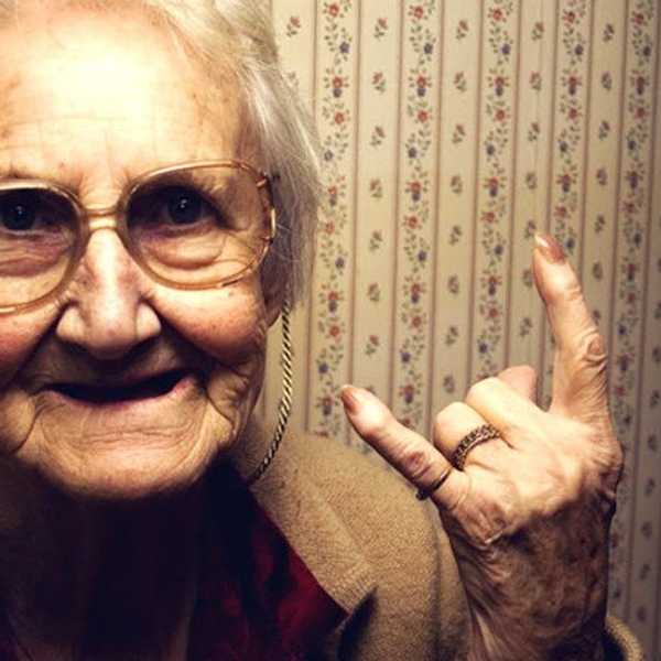 15 Signs You're Actually 20 Going On 80