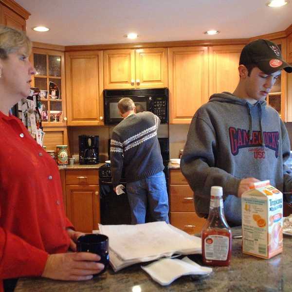 11 Gifs That Describe Being Home from College