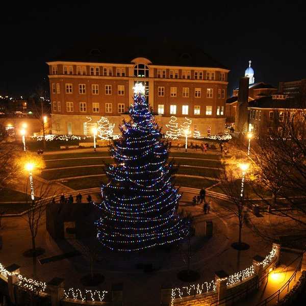 Christmas at College: My 2016 Holiday Experience