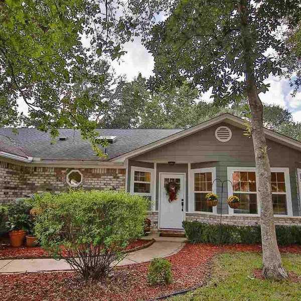 How It Feels To Move Out Of Your Childhood Home