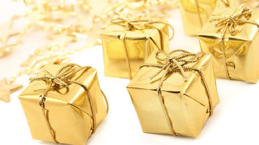 10 Inexpensive Gifts You Can Give If You're On A Budget