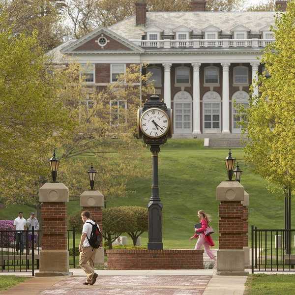 10 Types Of Students You'll Meet At Stonehill College