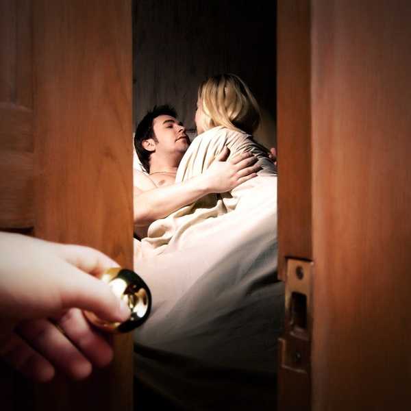 Girls, Stop Shaming Girls For Getting Cheated On