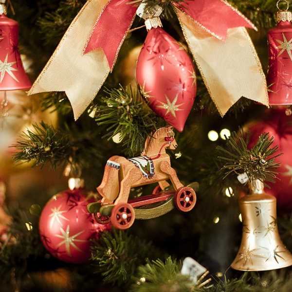 6 Mexican Christmas Traditions I'm Proud To Honor