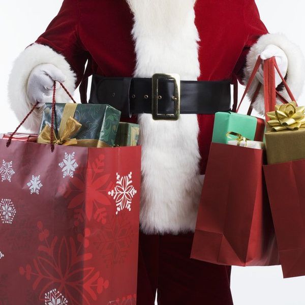 7 Types Of People You Run Into While Christmas Shopping