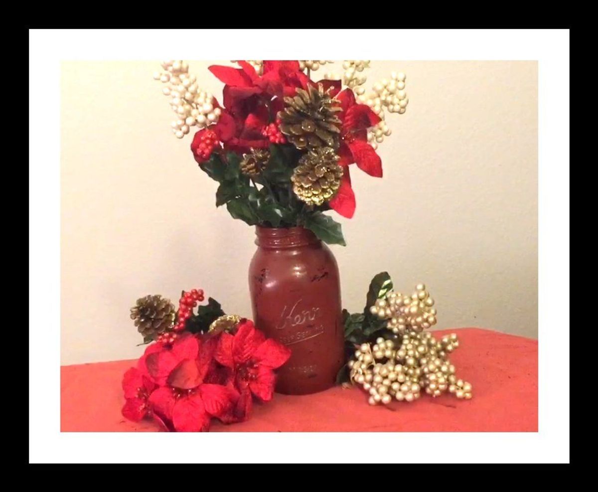 DIY Holiday Centerpiece