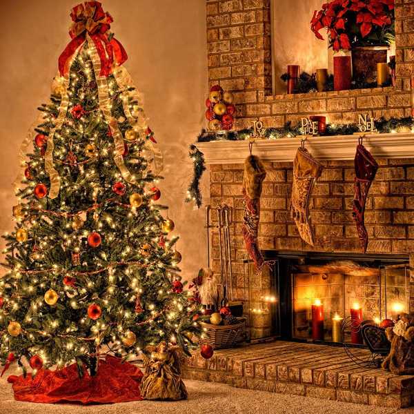 10 Holiday Movies To Get You In The Spirit