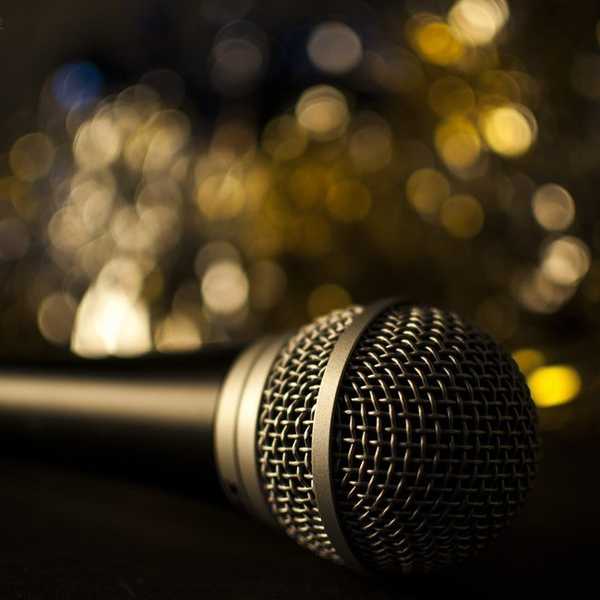 An Ode To The Lonely Musician