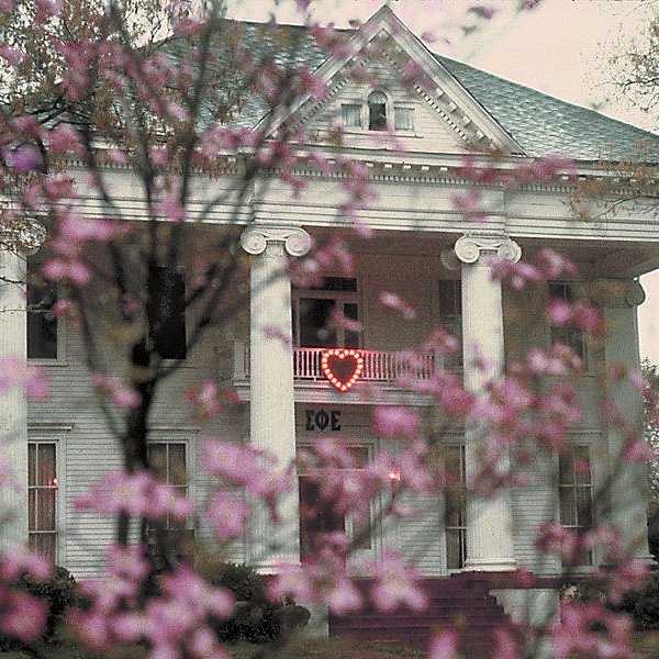 6 Things I Learned By NOT Joining A Sorority