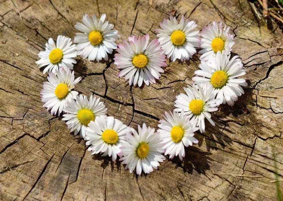 Relationship Anarchy: How To Live (And Love) Without Constraints