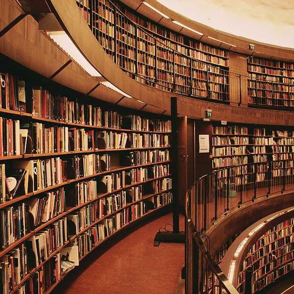 The 5 People You See In The Library During Finals Week