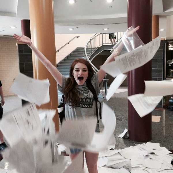 10 Thoughts Running Through Your Head Around Finals