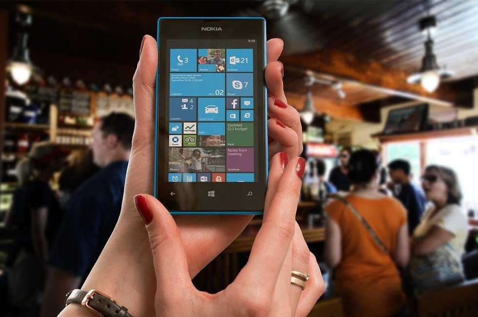 9 Apps Everyone Needs On Their Phone