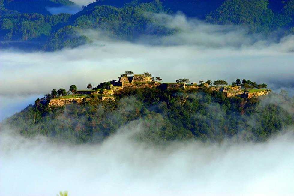 Explore Japan: Takeda Castle