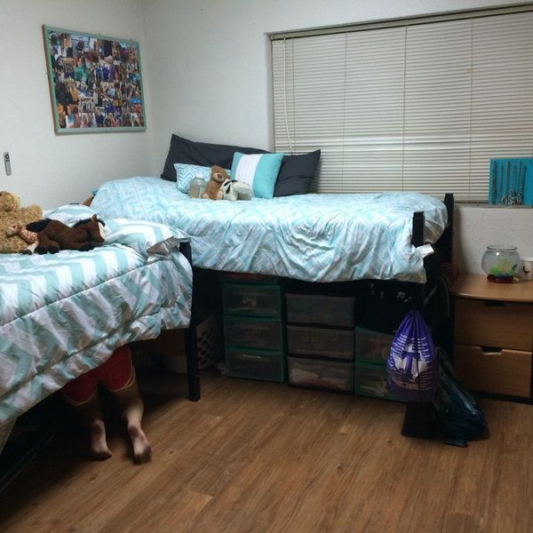 10 Must-Have Items To Add To Your Freshman Year Dorm List