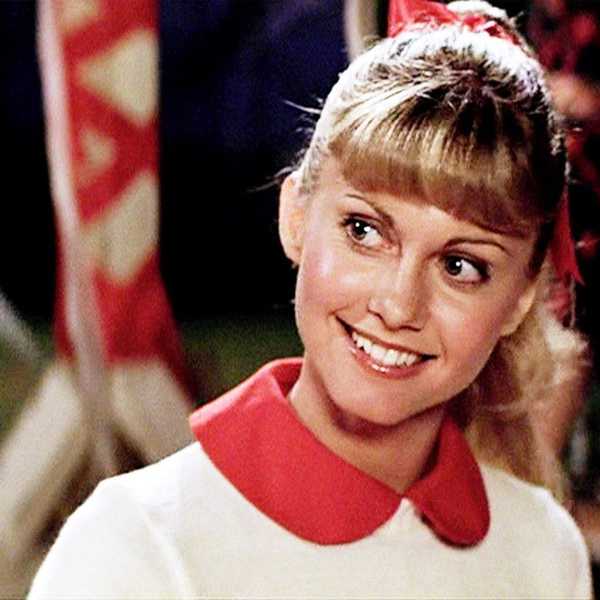 Here's Why You Can't Be the "Shy" Girl at College