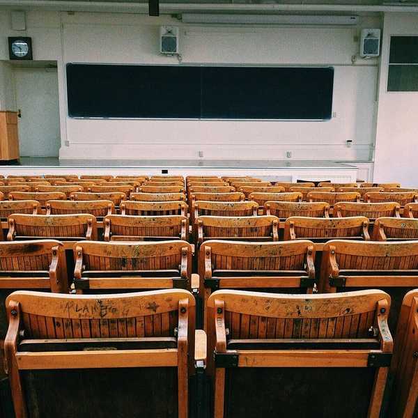 5 Things Nobody Tells You About Living On Campus