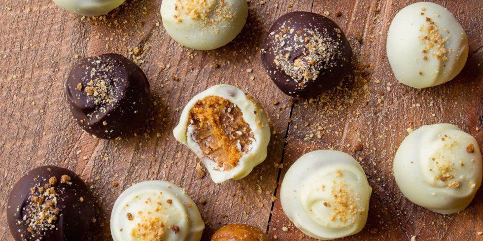 17 Desserts You'll Want To Bring To Thanksgiving Dinner This Year