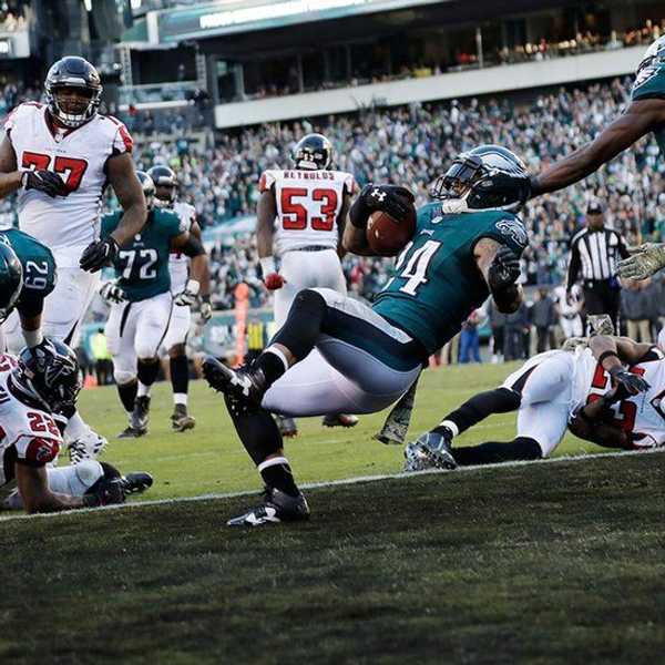 Eagles Defeat Falcons 24-15 Behind Mathews' Big Day