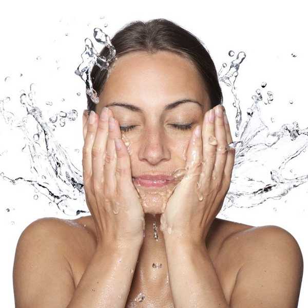 15 Best Skincare Products for the Winter Season