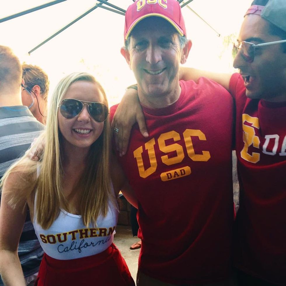 I'm The Girl That Talks To Her Dad Every Day