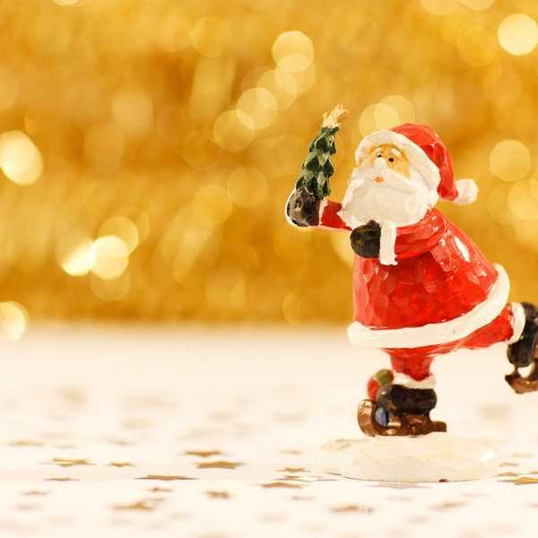 15 Signs You're Crazy About Christmas