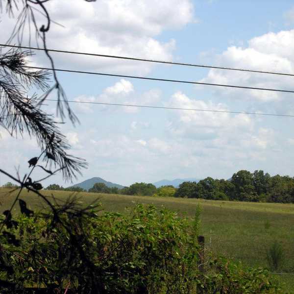 11 Facts About Living In A Small Town