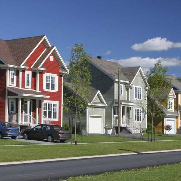 5 Things You Can Relate to if You Grew Up in a Suburb