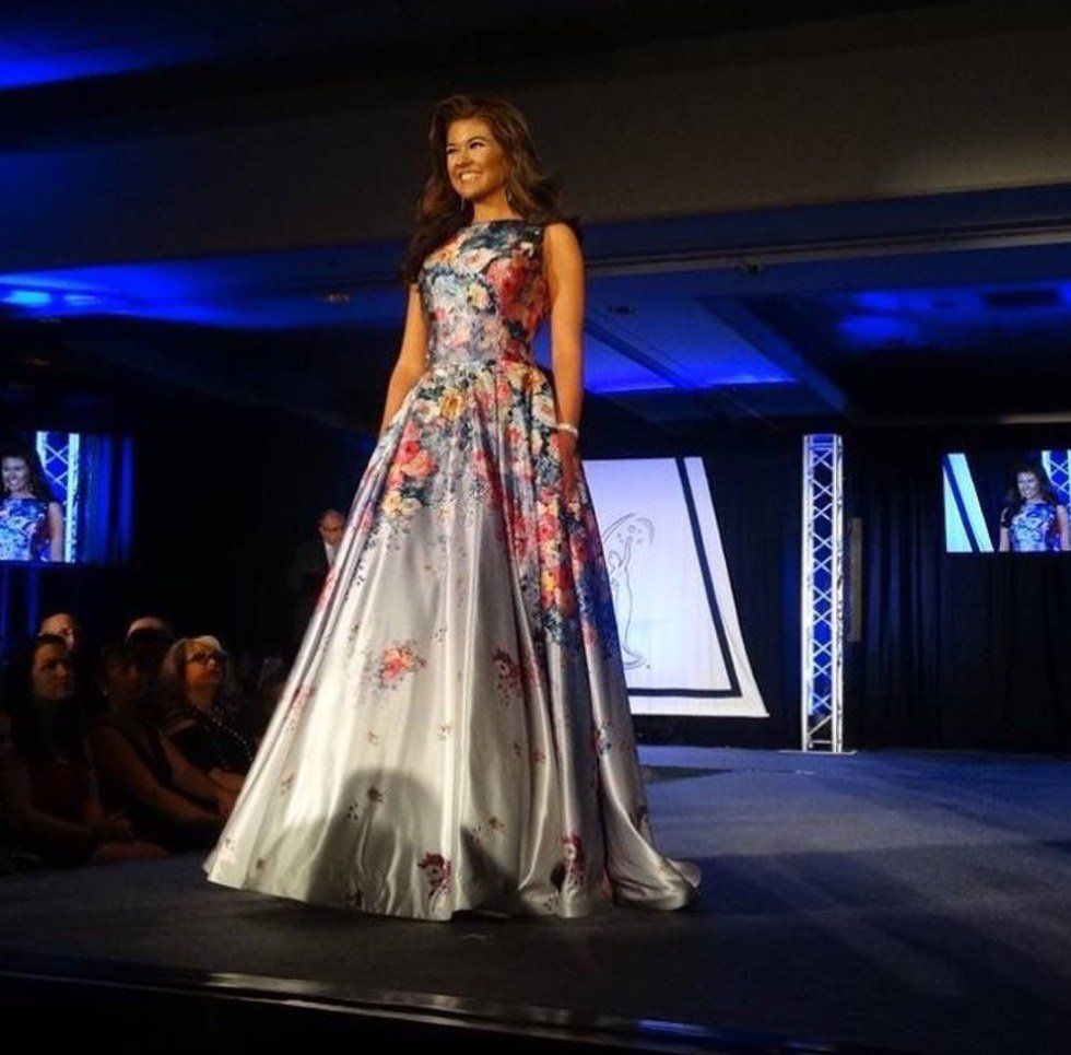 When Your Roommate Is a Pageant Girl