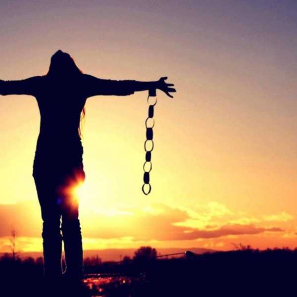 I Hear The Chains Falling