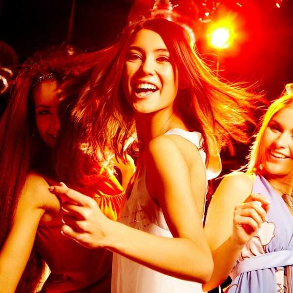 Clubbing: Expectation vs. Reality