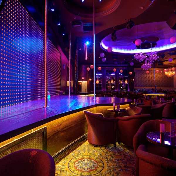 How to Tell Your Mom You’re An Exotic Dancer