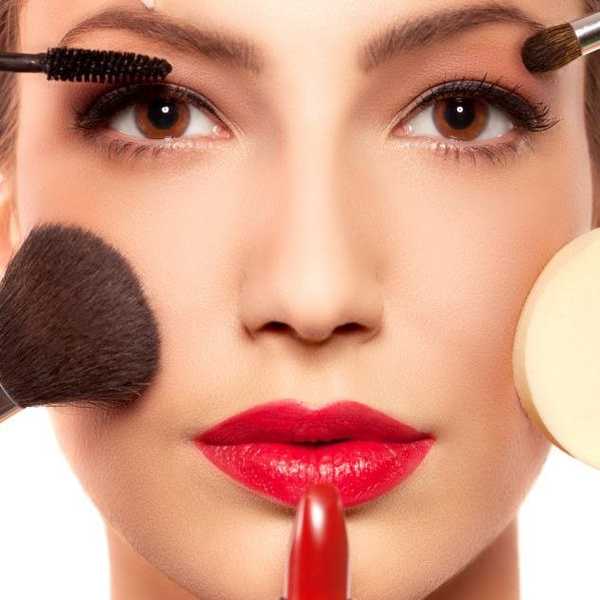 10 Makeup Hacks: Become A Pro
