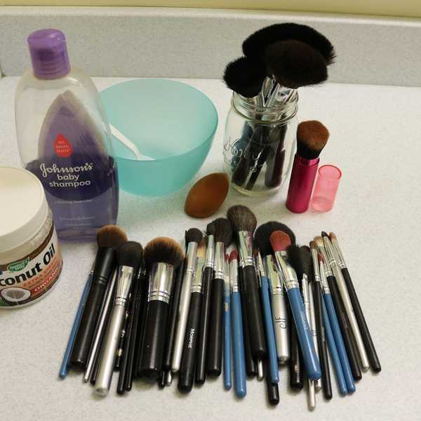 How-To: Clean Makeup Brushes