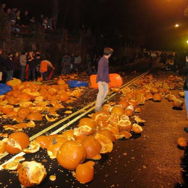 The Good, The Bad And The Ugly Of Chagrin Falls' Pumpkin Roll