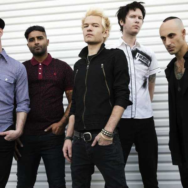 9 Songs With Perfect Transitions