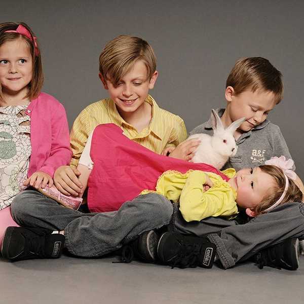 5 Reasons Why I Love Being The Youngest Sibling