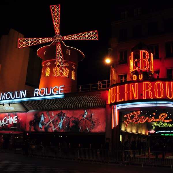 Ladies and Gentlemen: The Moulin Rouge!