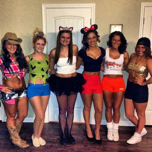 Simple Halloween Costumes for College Girls