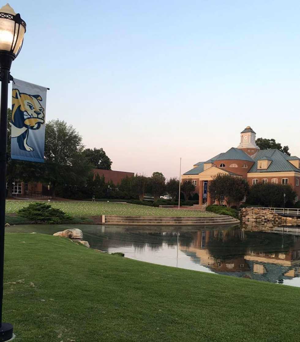 Why I Chose A Small School Over A Big School