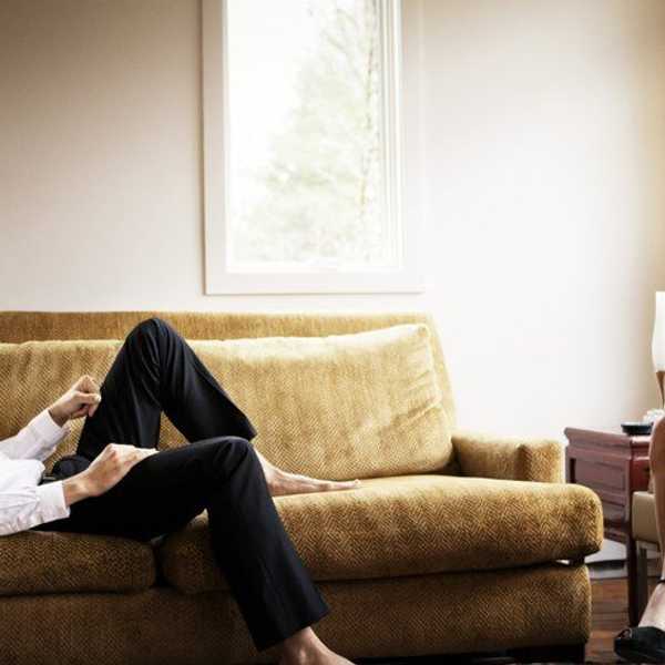 3 Reasons Why You Should Never Live With A Couple